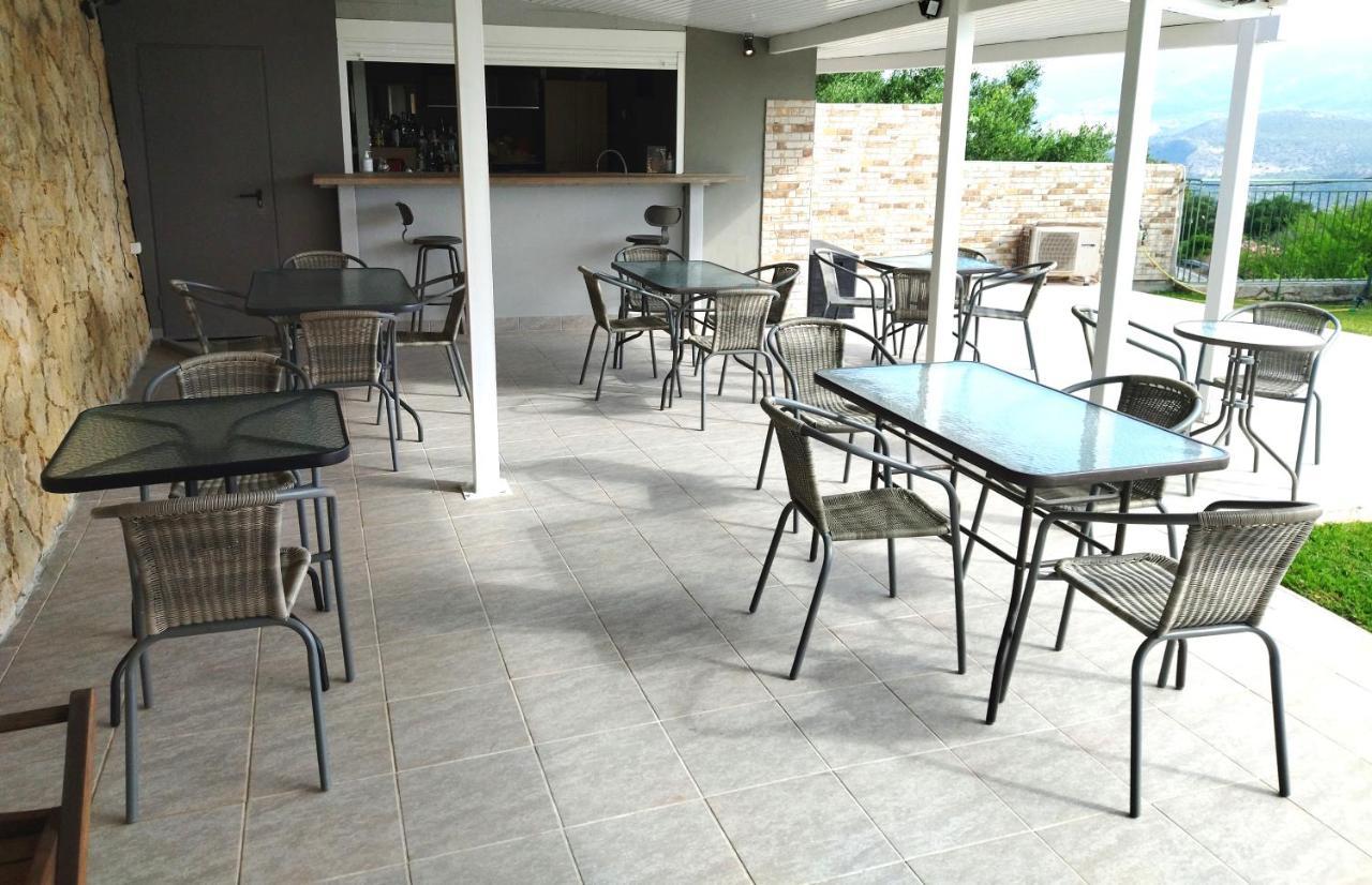 Lagoon View Apartments - Adults Only 拉瑟 外观 照片